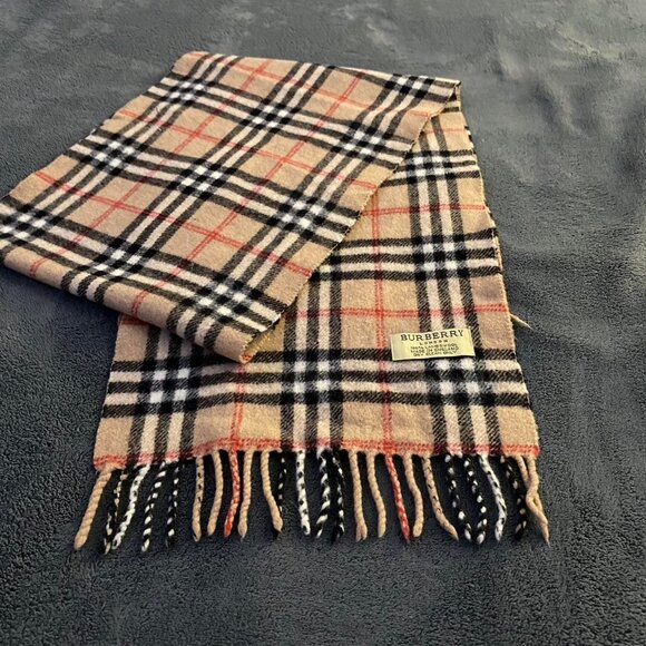 BURBERRY Beige nova check scarf 100% Authentic Lambswool very good condition - Picture 2 of 6